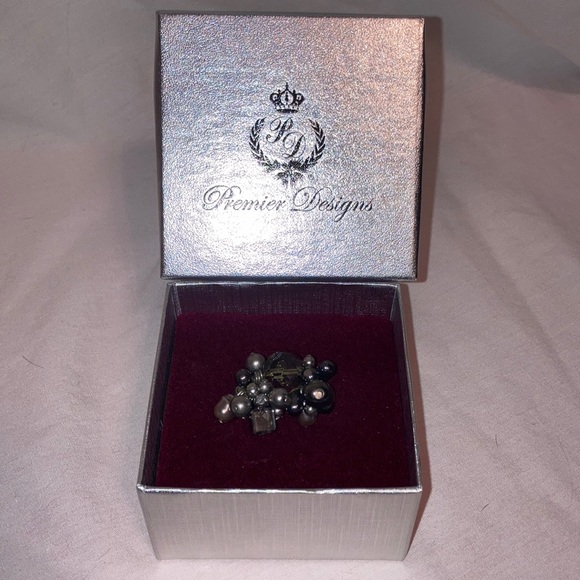 Premier Designs ring - Picture 2 of 2